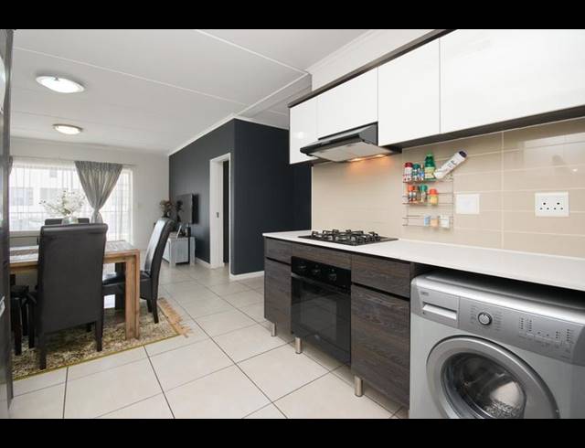 2 BEDROOM APARTMENT FOR SALE IN GREENSTONE HILL